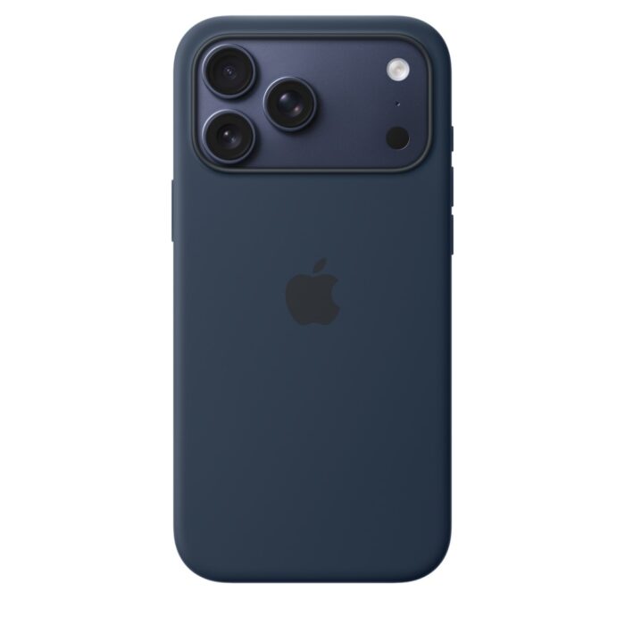 iPhone 17 Pro Max Silicone Case with MagSafe by Apple - Image 9