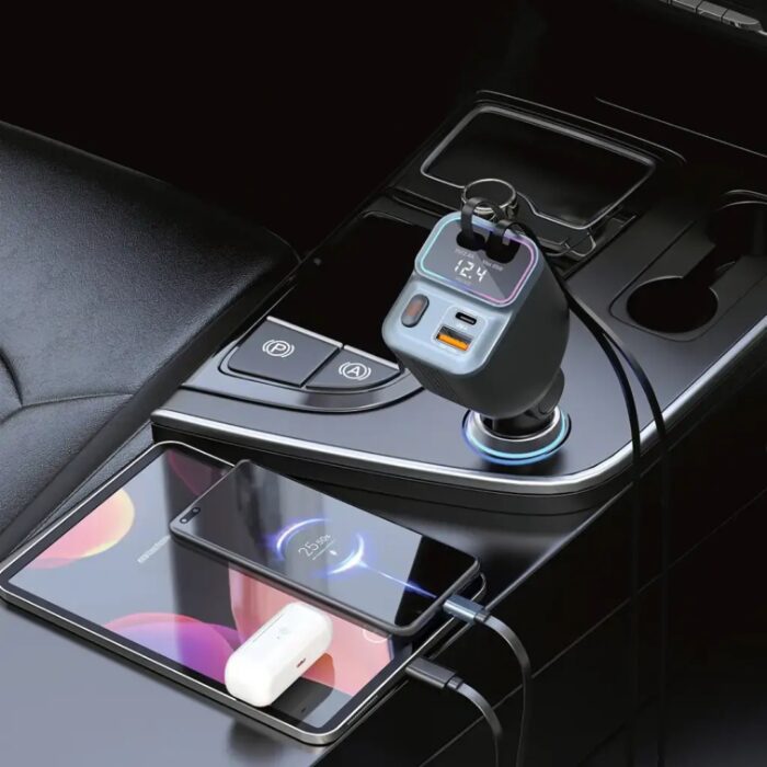 Porodo 65W Car Charger Dual Retractable Cable - Image 4