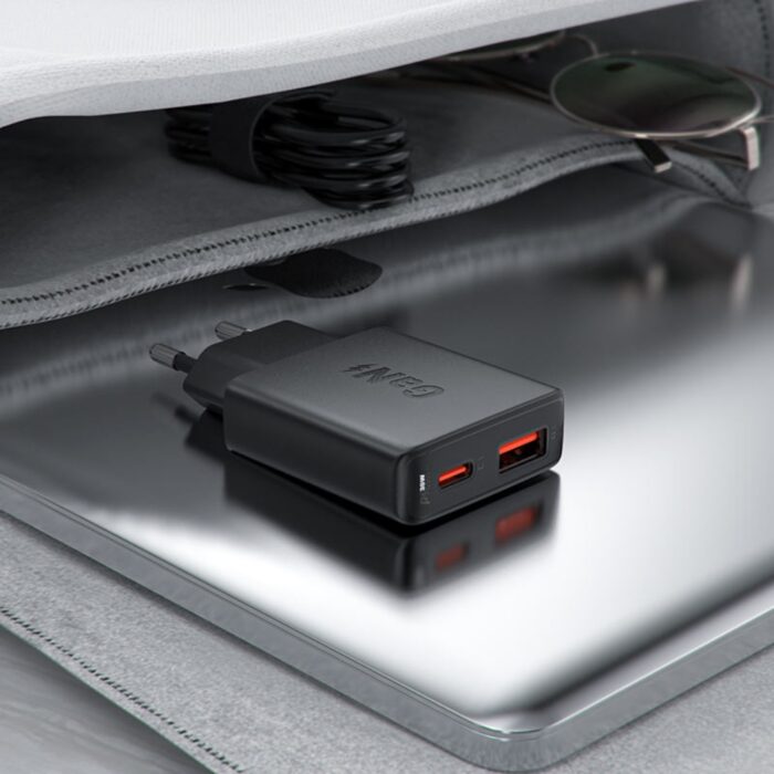 Acefast A69 PD 30W GaN Fast Charge Wall Charger - Image 2