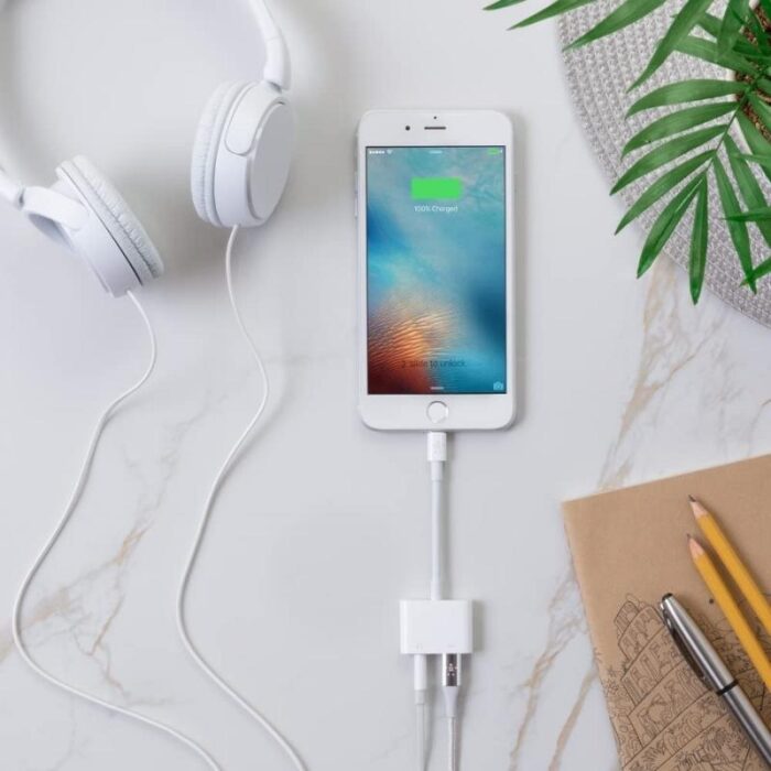 Belkin 3.5mm Audio + Charge Rockstar - Image 3