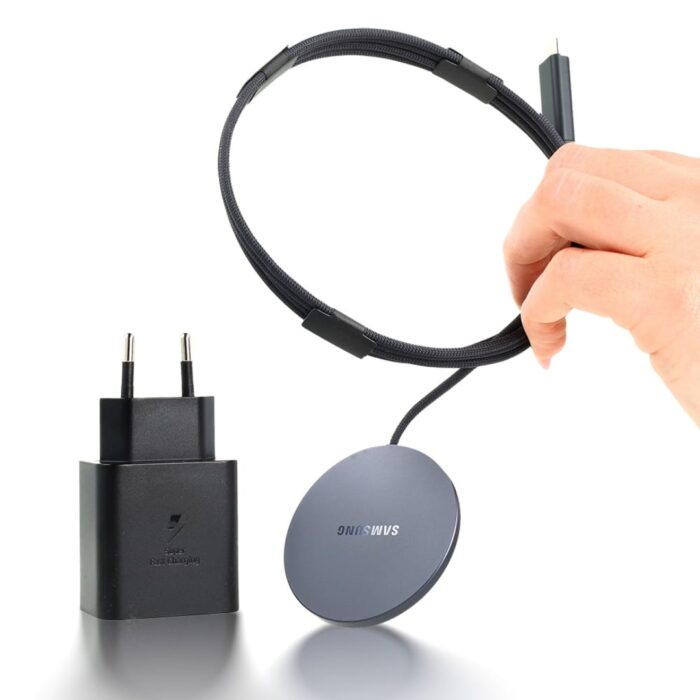 Samsung Magnet Wireless Charger with 45W Power Adapter - Image 2