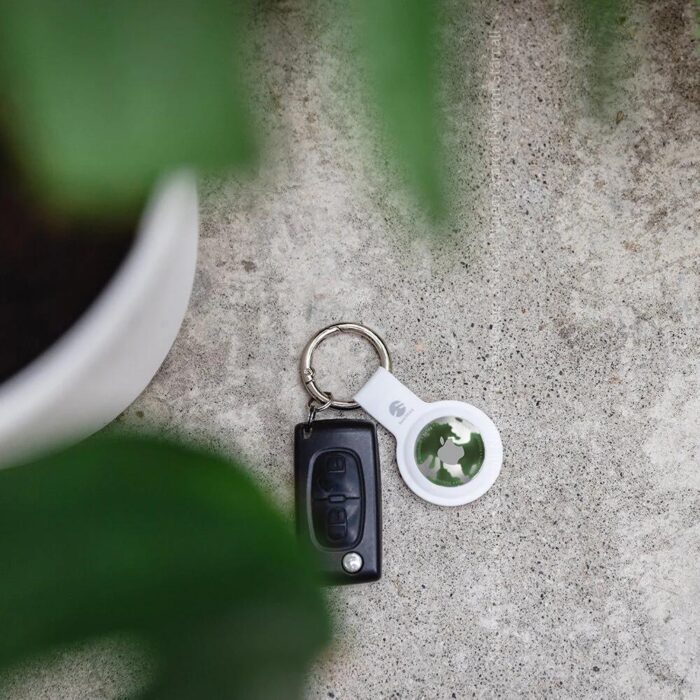 SwitchEasy Skin Silicone Keyring for Apple AirTag - Image 4