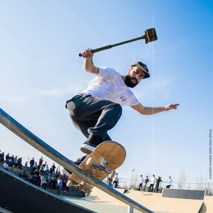 insta360 Invisible Selfie Stick 120cm - Image 2