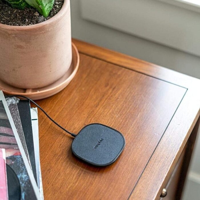 mophie 15W Wireless Charging Pad - Image 6