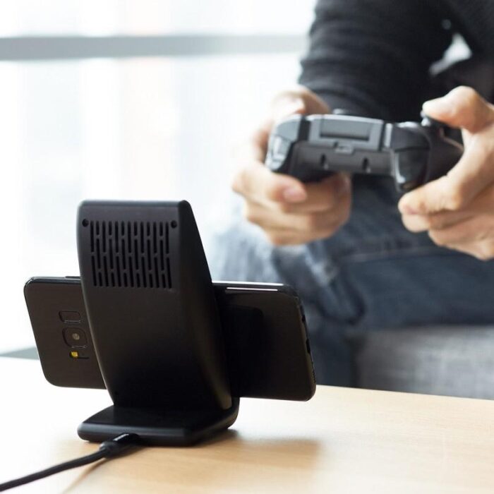 Tronsmart Dual Coil Wireless Charging Stand - Image 7