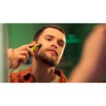 Philips OneBlade Face Trimmer QP2724/10 - Image 8